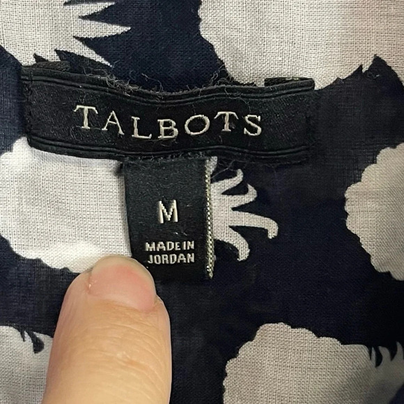Talbots Shirt Womens Medium Button Up Blouse Navy Blue White Pineapple - Picture 4 of 8